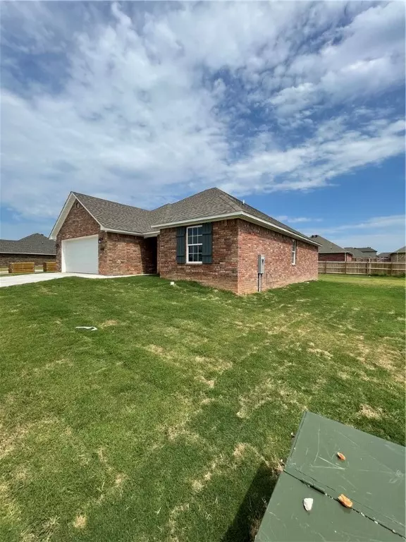 Gentry, AR 72734,2200 Brown Bear Ln