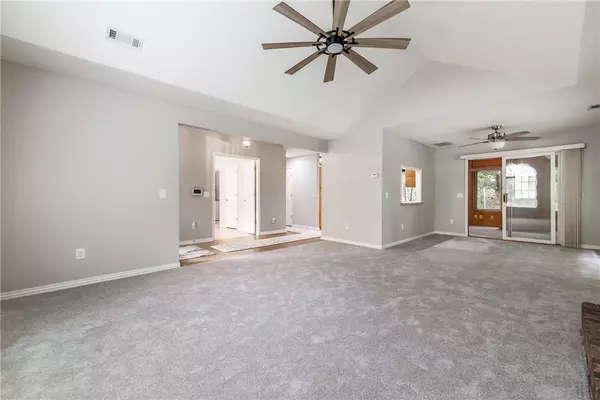 Bella Vista, AR 72715,36 Eaton Cir