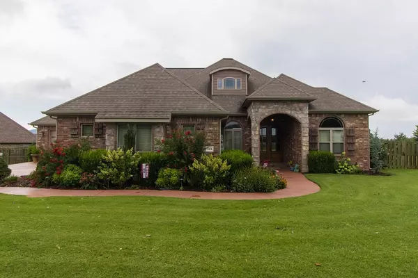 465 Twin Falls Dr, Farmington, AR 72730