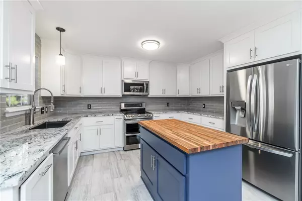 West Fork, AR 72774,14487 Friendship Church Rd