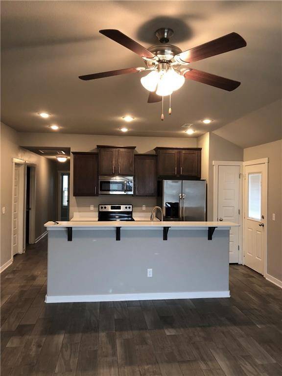 403 W Weymouth Ct #B, Siloam Springs, AR 72761