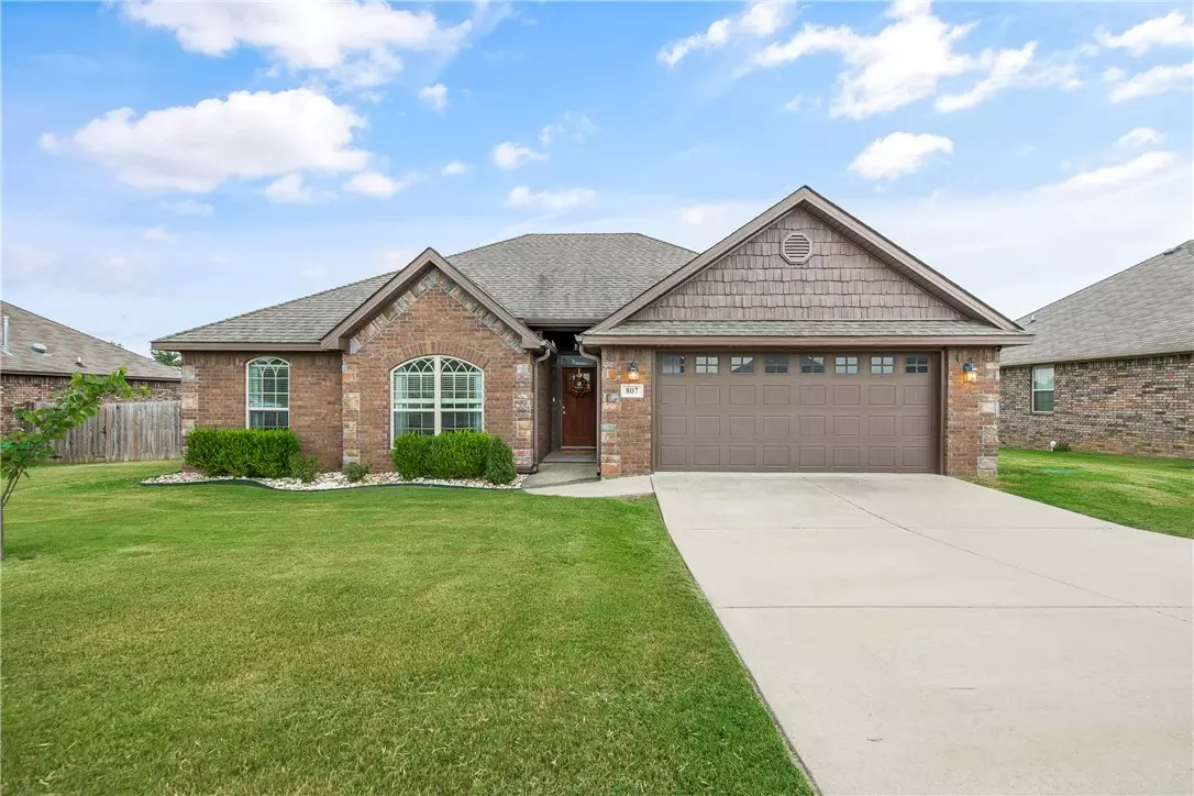 Cave Springs, AR 72718,807 Dollar St