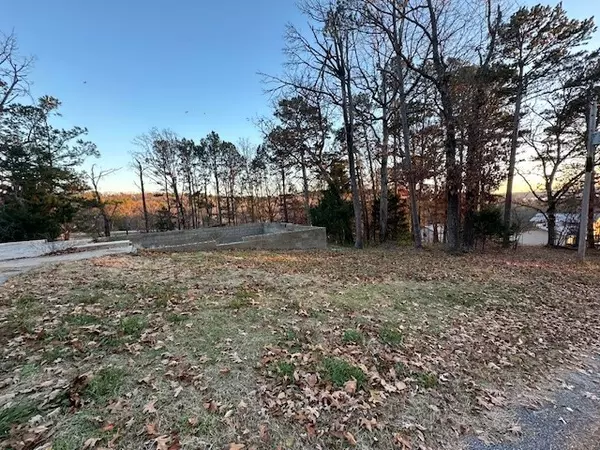 Rogers, AR 72756,8526 Pine Ridge Dr