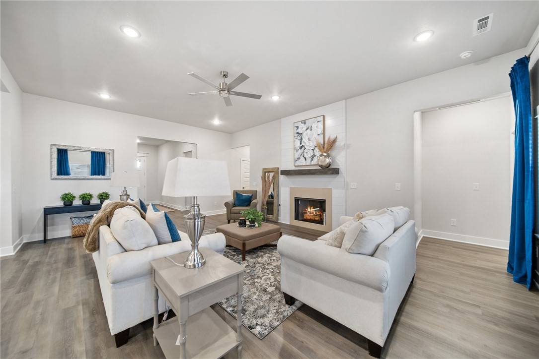 Bentonville, AR 72713,3803 SW Pecan Cir