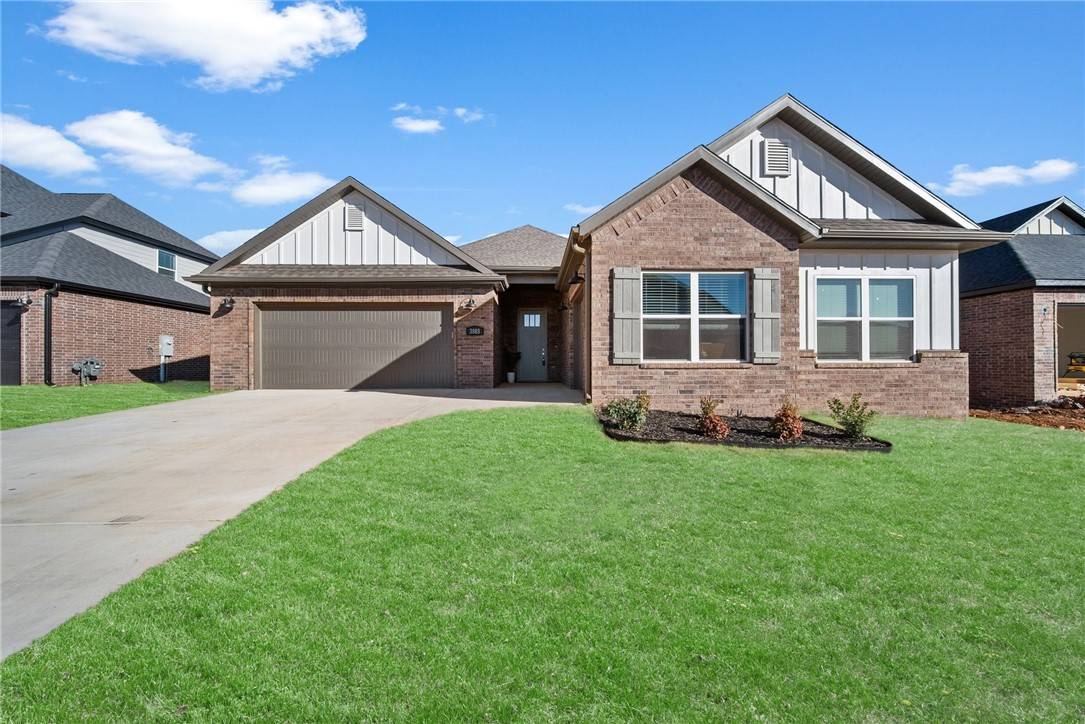 3803 SW Pecan Cir, Bentonville, AR 72713
