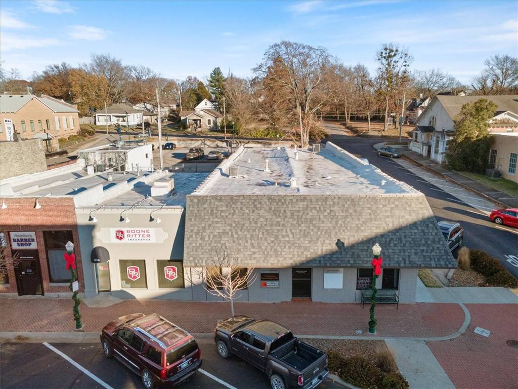 101-103 N Broadway St, Siloam Springs, AR 72761