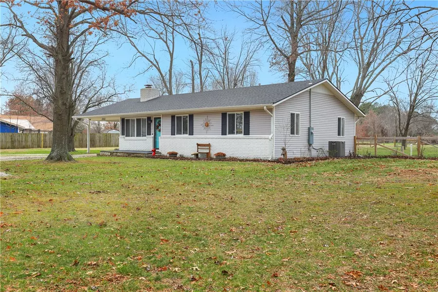 12945 Green Earth Rd, Prairie Grove, AR 72753