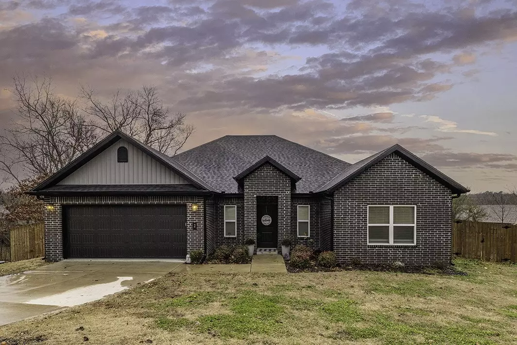 Bella Vista, AR 72714,2 Darten Cir