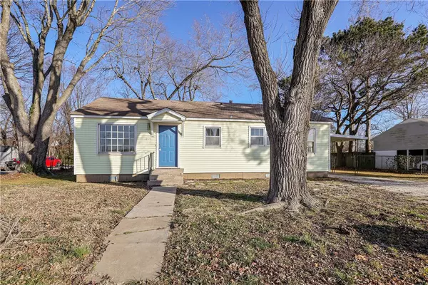 Rogers, AR 72756,1015 12th St