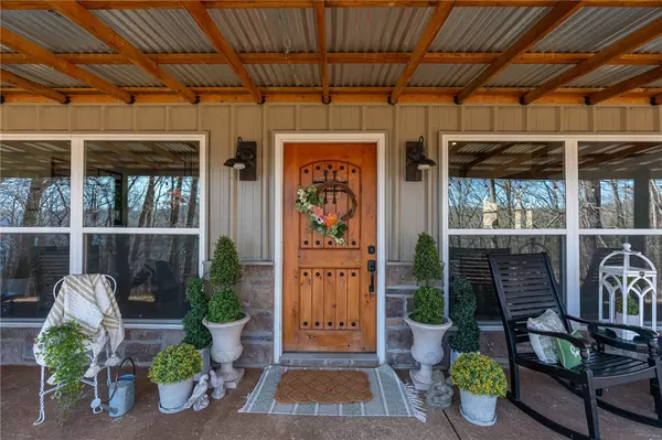 13108 Rib Ln, Mountainburg, AR 72946