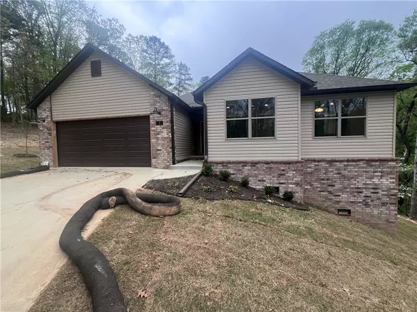 5 Heywood Ln, Bella Vista, AR 72714