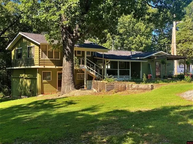 231 Paces Ferry Dr, Bull Shoals, AR 72619