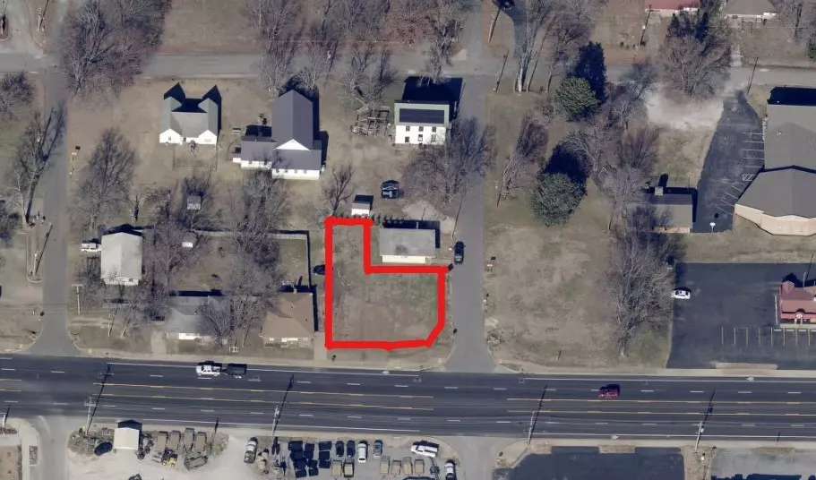 Farmington, AR 72730,17 S Locust St