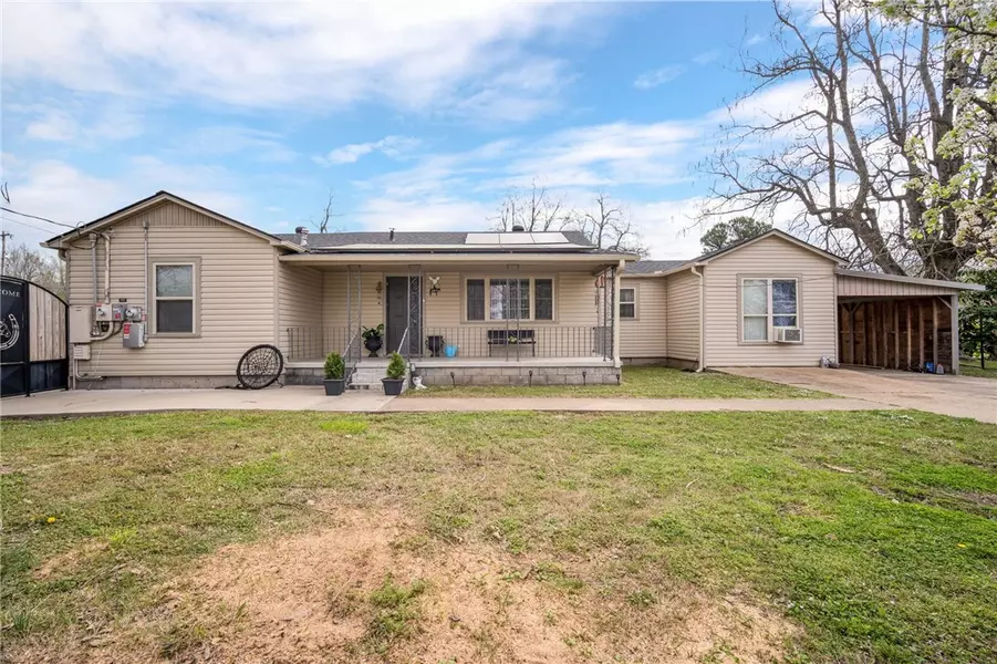 110 S Main St, Dyer, AR 72935