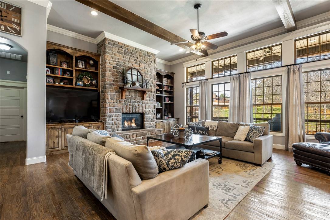 Bentonville, AR 72712,1619 NE Chapel Hill Dr