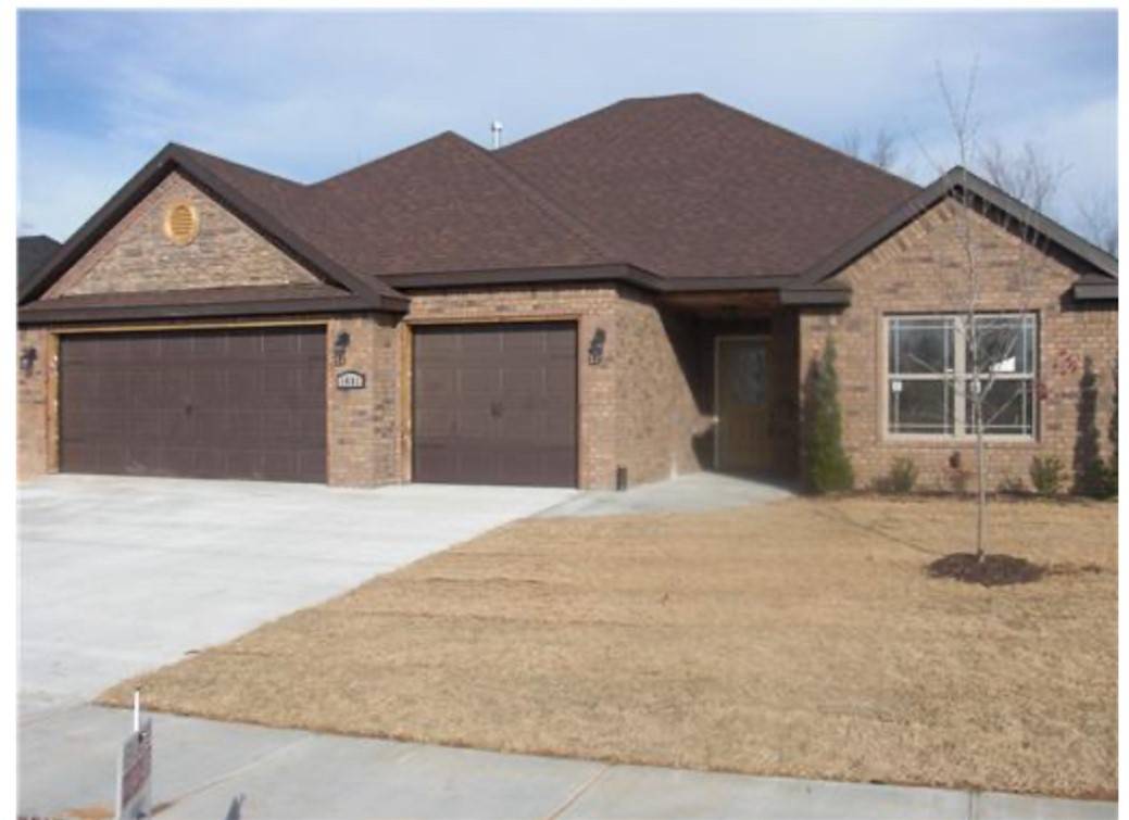 1601 W Stratton Dr, Rogers, AR 72756