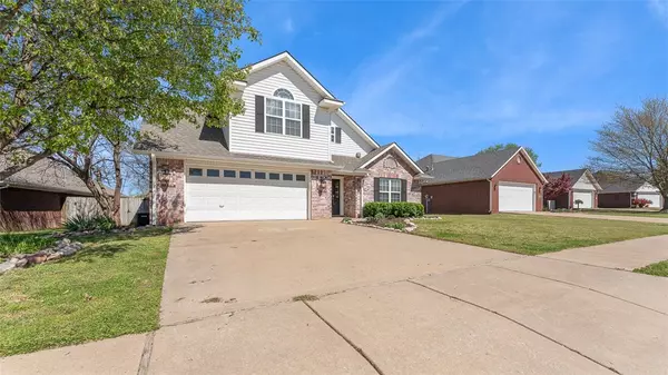 6117 W Pleasant Pl, Rogers, AR 72758