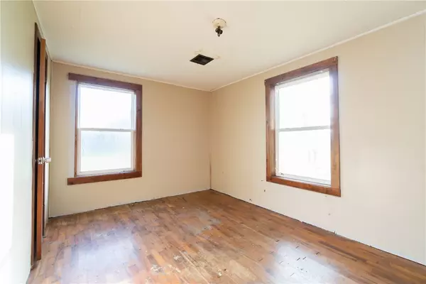 Washburn, MO 65772,409 2nd St