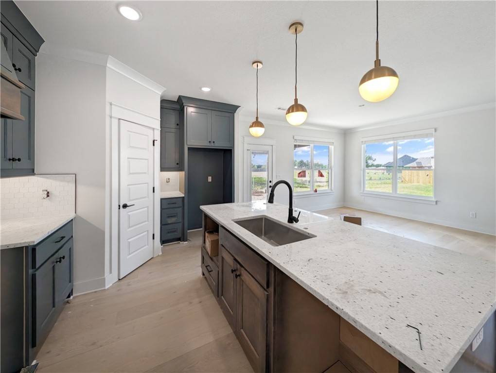 Bentonville, AR 72713,690 Abigail St