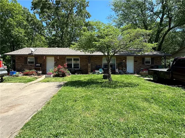 1005 Cypress St, Rogers, AR 72756