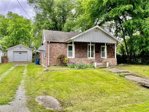 509 Benham Ave, Neosho, MO 64850