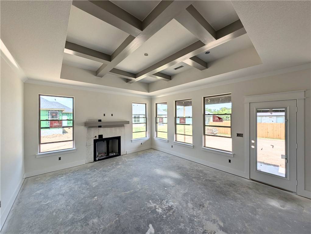 671 Dillon St, Bentonville, AR 72713