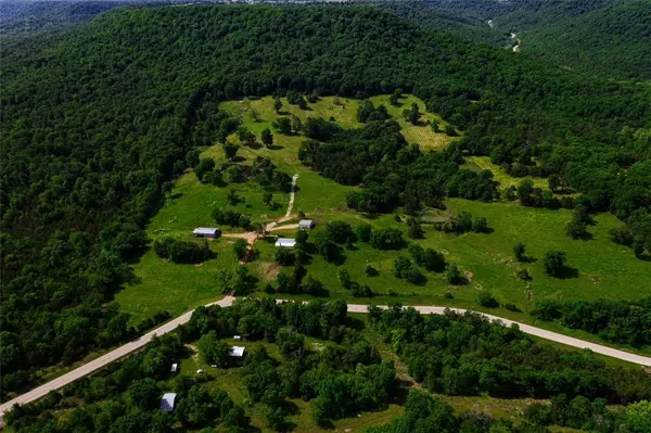 3791 Highway 221 S, Berryville, AR 72616