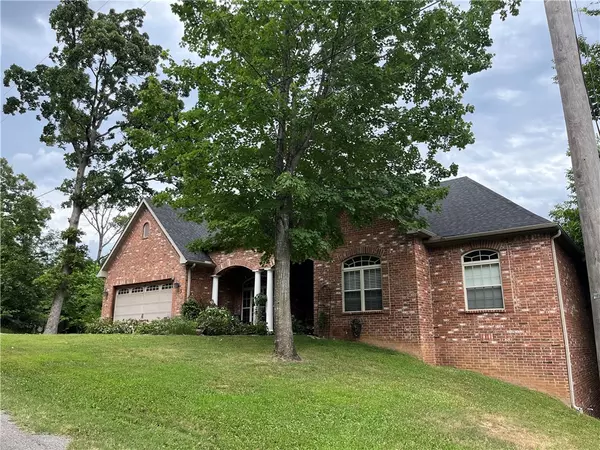 3 CLIFFORD Ln,  Bella Vista,  AR 72715