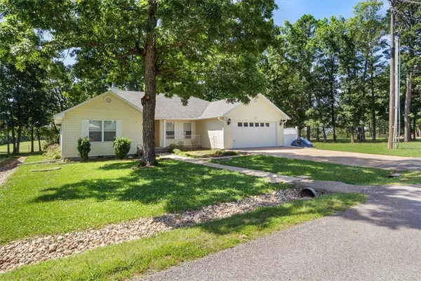 Holiday Island, AR 72631,4 Hillcrest Dr