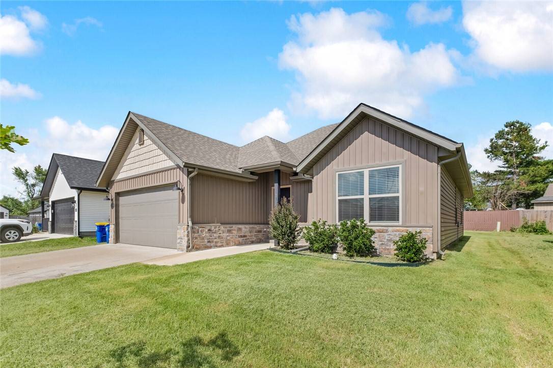 2503 S E St,  Rogers,  AR 72758