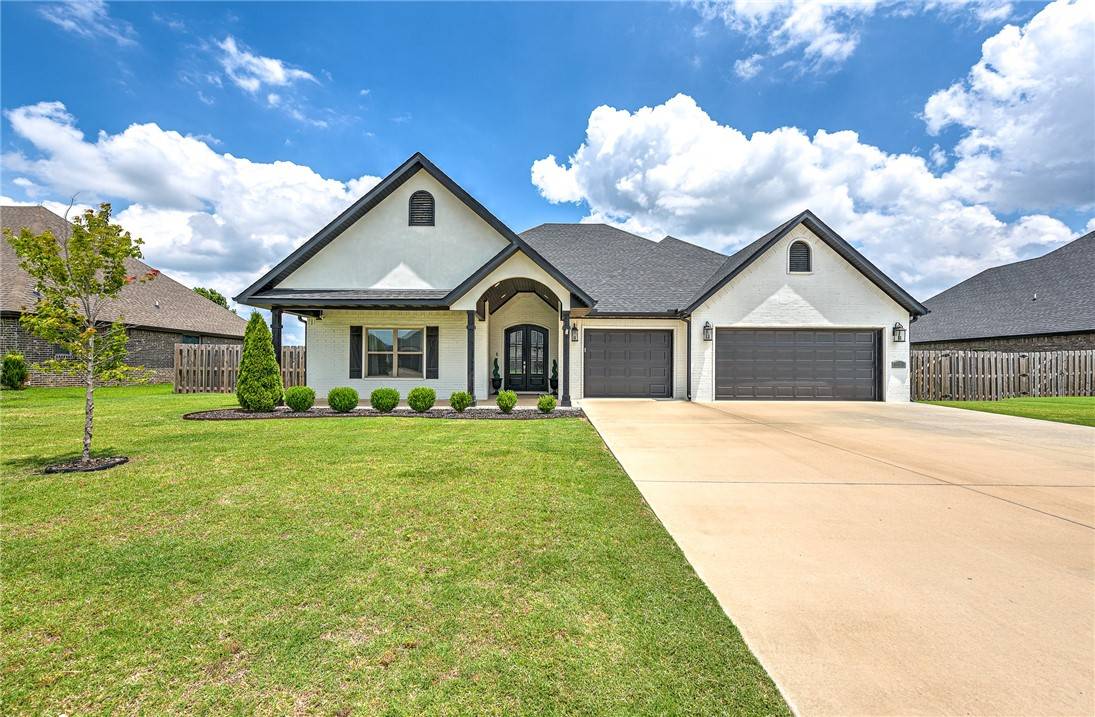 931 Little Osage Ave, Bentonville, AR 72713