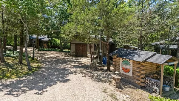 Eureka Springs, AR 72632,755 County Road 210