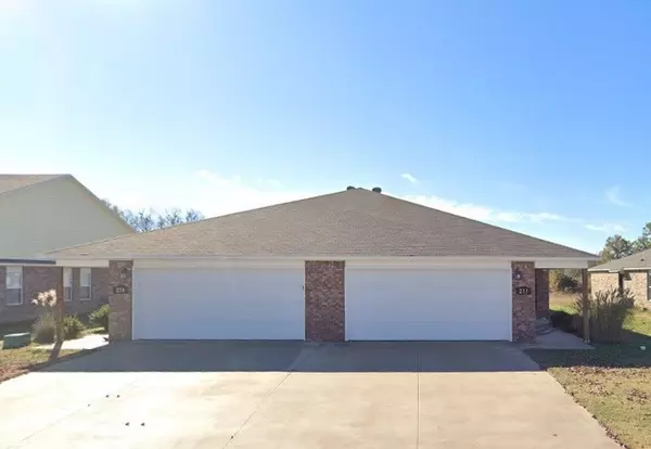 233 & 235 E Anabranch Ct, Farmington, AR 72730