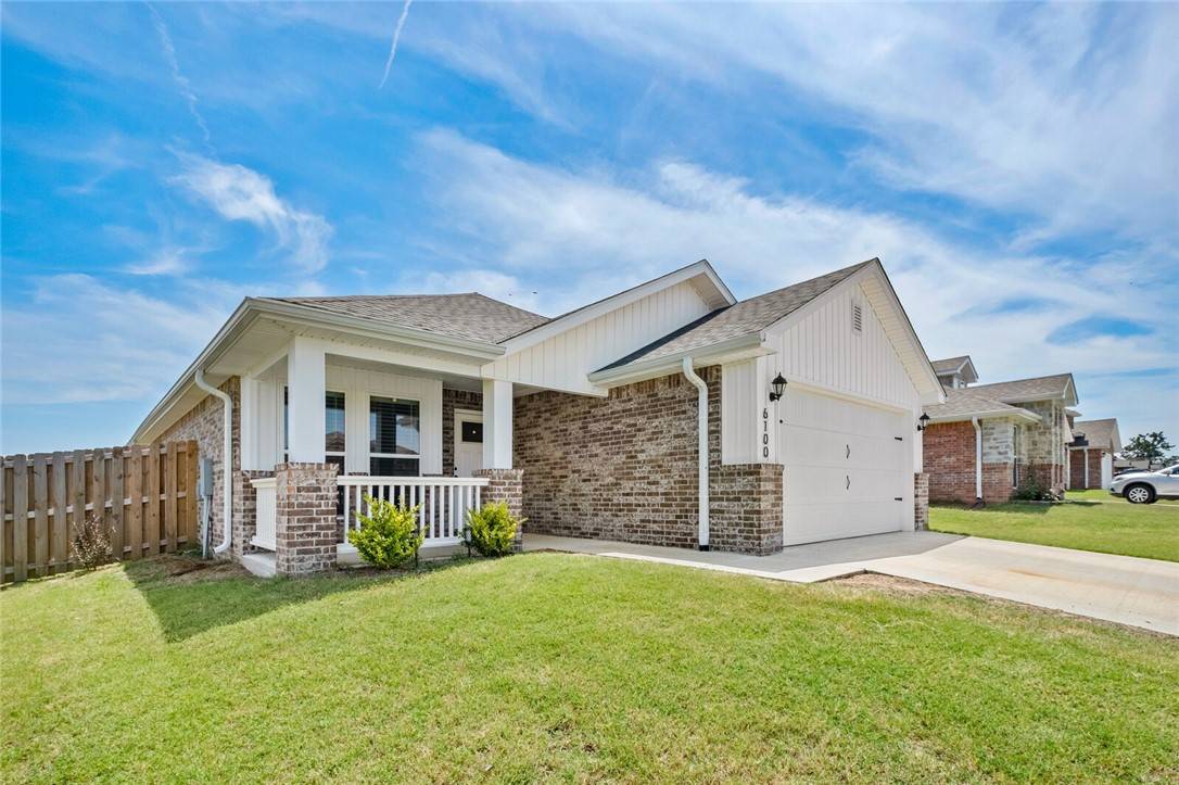 Bentonville, AR 72713,6100 Hoover St