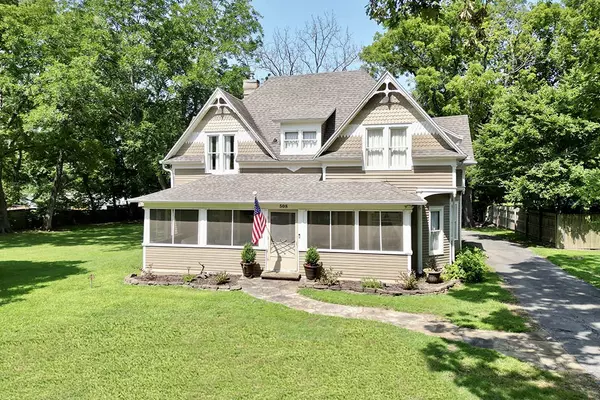 Prairie Grove, AR 72753,508 N Mock St