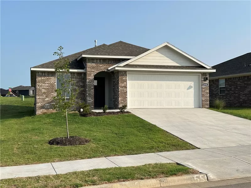 5558 Selah St, Springdale, AR 72764