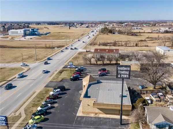 Bentonville, AR 72713,200 SW Regional Airport Blvd