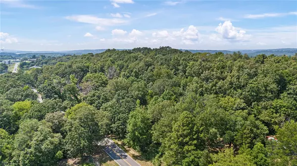 Russellville, AR 72802,827 E Aspen Ln
