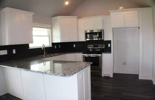 Lowell, AR 72745,304 Marsanne St