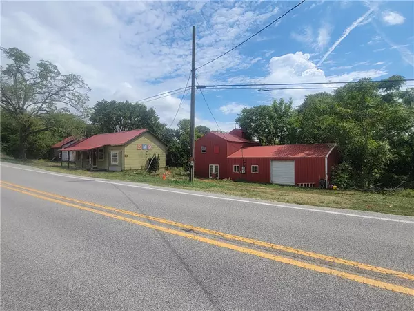Eureka Springs, AR 72631,21668 and 21664 Highway 62