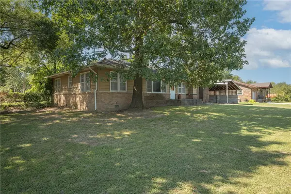 Goodman, MO 64843,102 Garner St