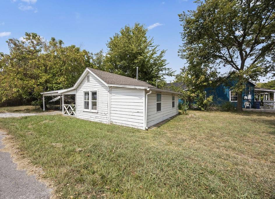 Siloam Springs, AR 72761,624 Hico St