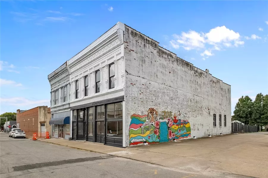 116 N Mock St, Prairie Grove, AR 72753