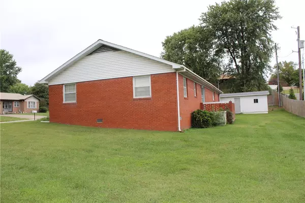 Harrison, AR 72601,9 Grandview Ave