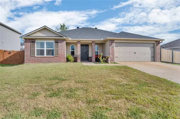 Springdale, AR 72764,2664 Wyandotte