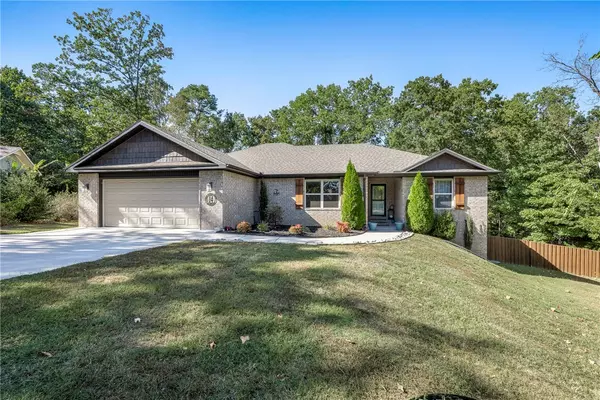 14 Alex Ln, Bella Vista, AR 72714