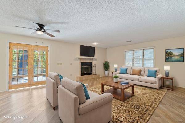 Bella Vista, AR 72715,1 Sandwick Dr