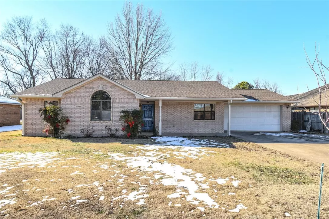 Siloam Springs, AR 72761,1004 Lyndale St