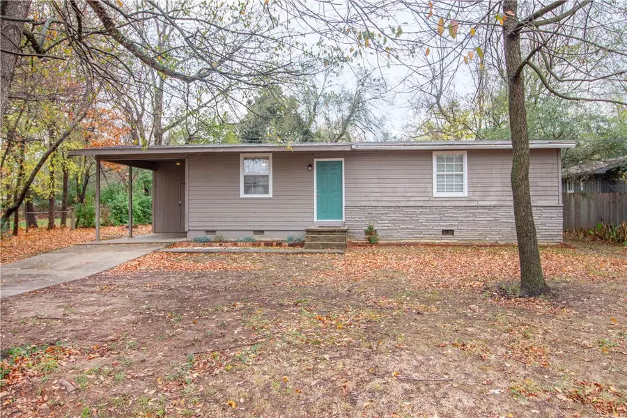 205 Harold St, Fayetteville, AR 72703