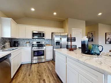 Elkins, AR 72727,749 Trinity St